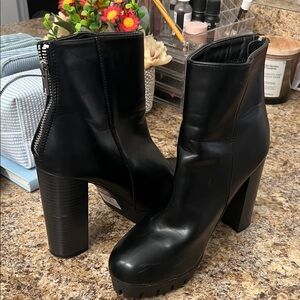 SHEIN Black Chunky Heel Boots